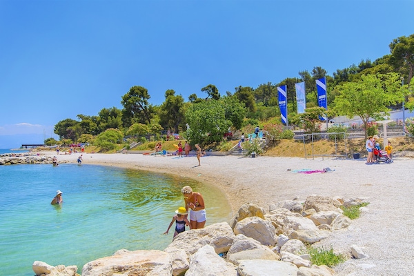 Una playa cerca