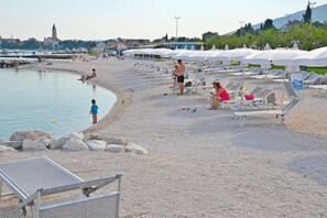 Beach nearby - Apartments Branka (Trogir)