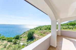 Apartment (A2) | Terrace/patio