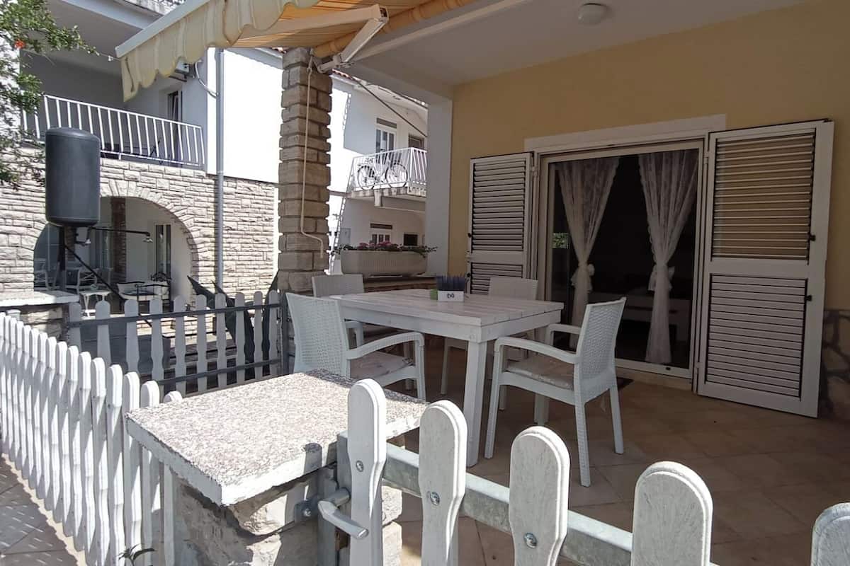 Apartment (A1) | Terrace/patio