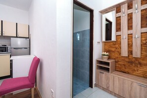 Căn hộ (A1) | Nội thất lối vào