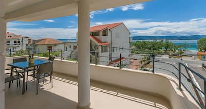 Apartments Villa Aquamarine