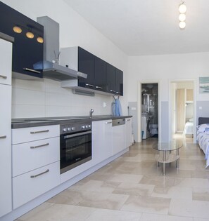 Private kitchen - Apartments Luce i Jure (Makarska)