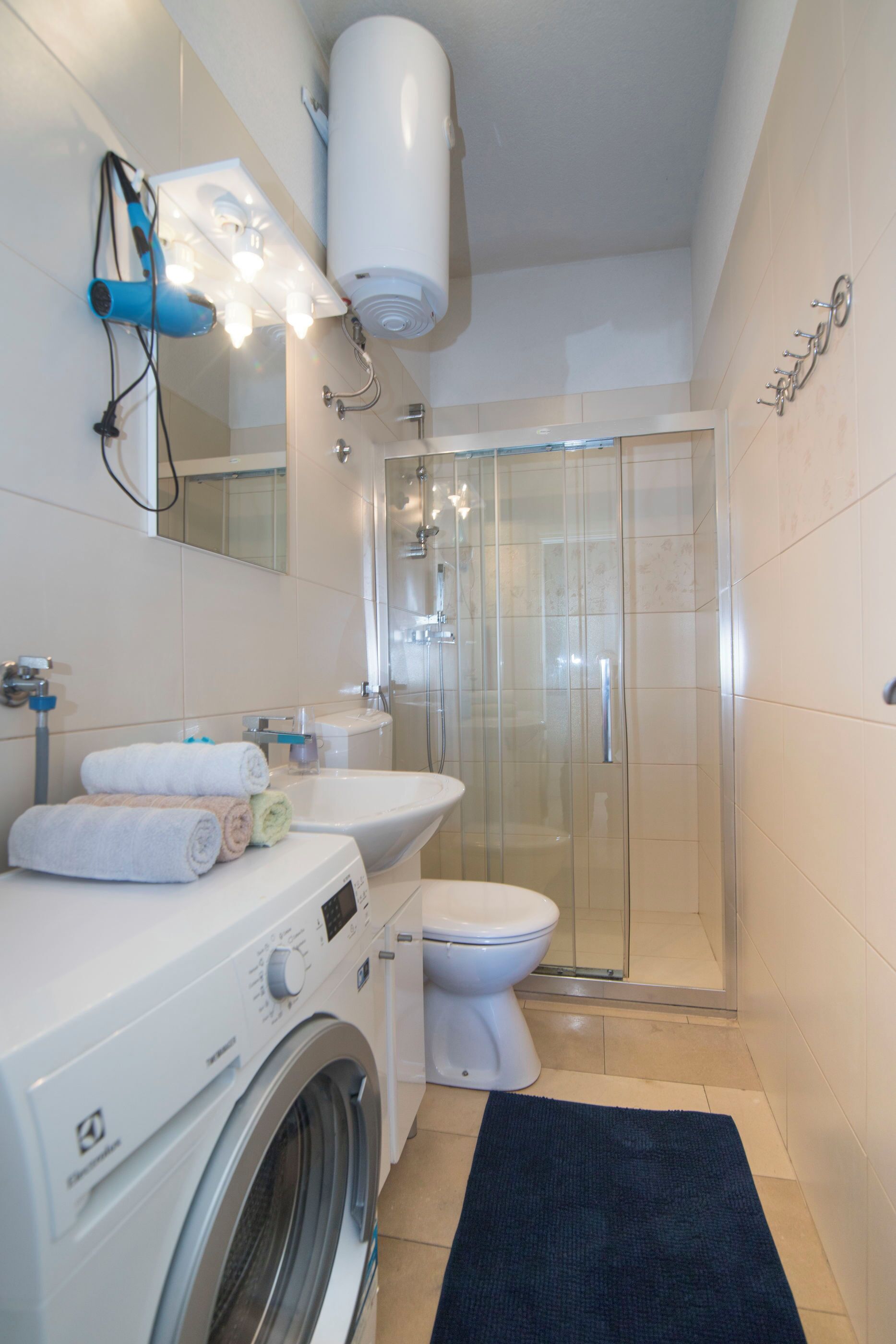 Apartment (A1) | Bathroom | Shower