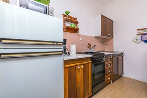 Leilighet (A4) | Eget kjøkken | Kjøleskap, mikrobølgeovn, kokeplater og espressomaskin