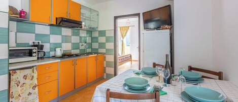 公寓 (A2) | 私人廚房 | 雪櫃、微波爐、焗爐、爐具