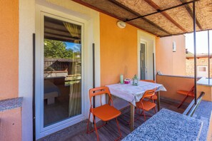Apartment (A2) | Terrace/patio