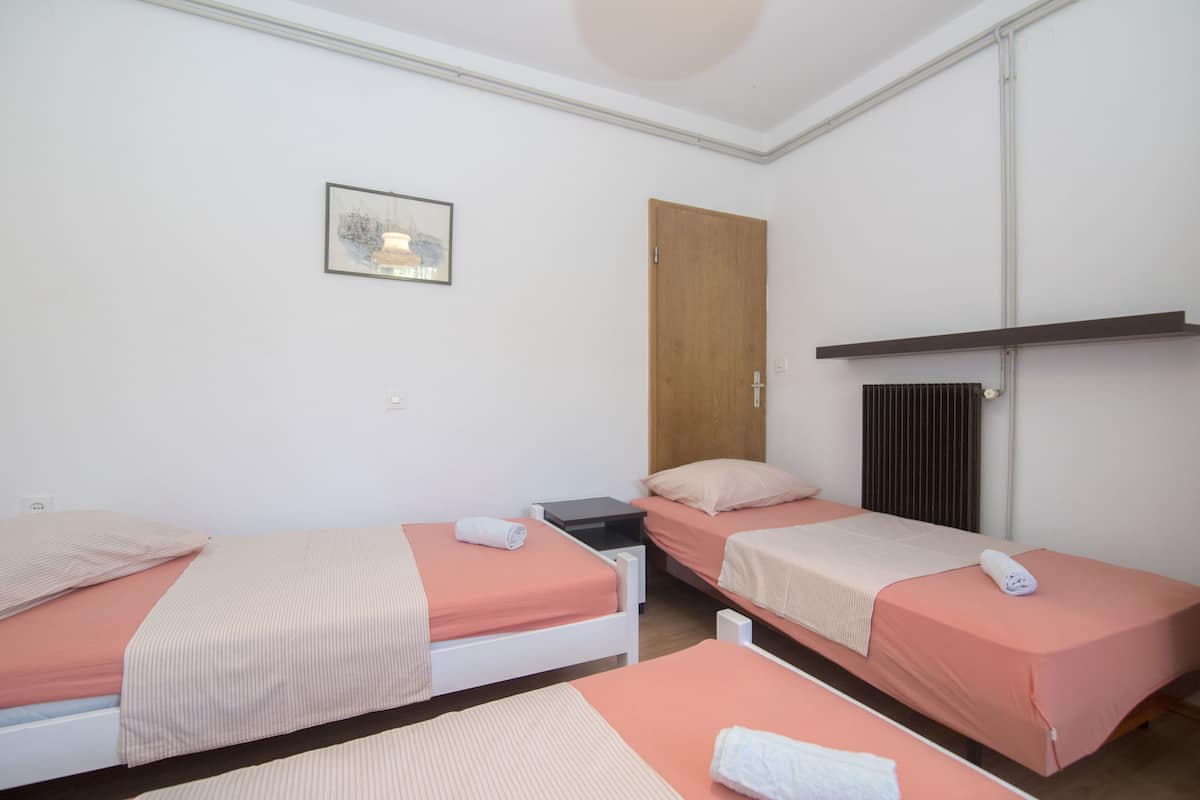 Apartment (A2)