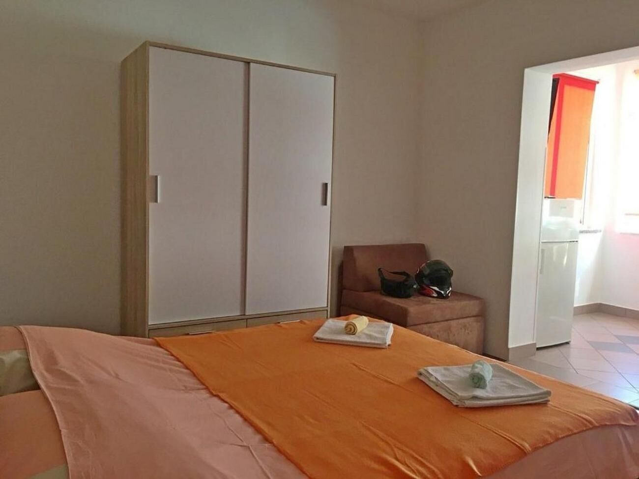 Studio (A3) | 4 bilik tidur, peti besi dalam bilik, Wi-fi percuma 
