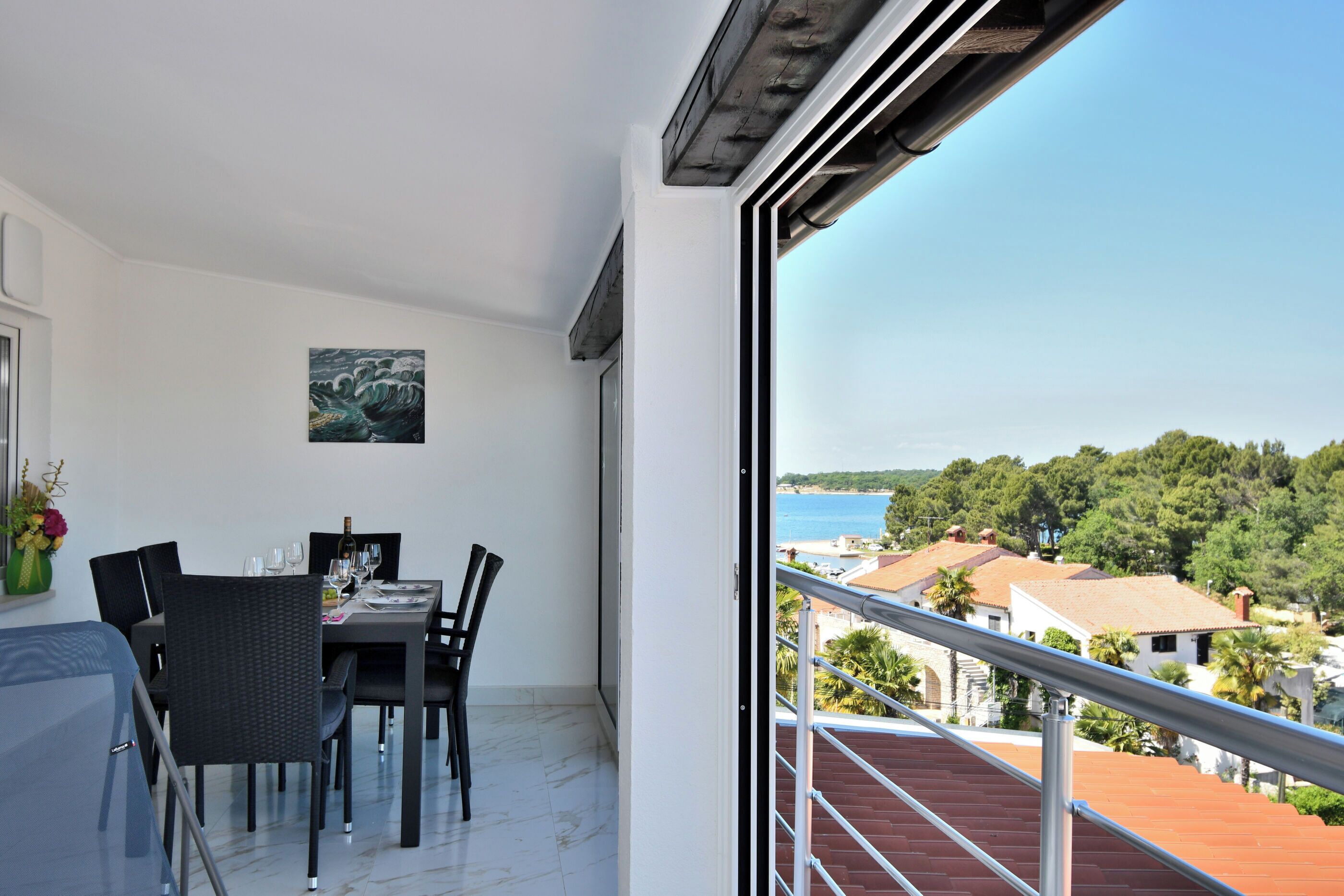 Huoneisto (A2) | Ruokailu