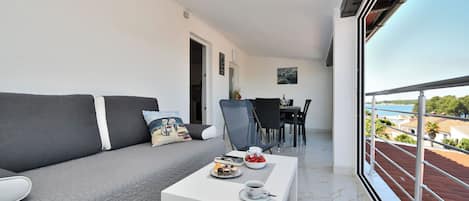 Apartment (A2) | Living room