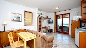 Apartment (A4) | Living room