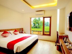 Desk, free WiFi, bed sheets, wheelchair access - Sahid Osing Kemiren (Banyuwangi)