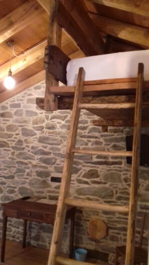 Down duvets, desk, rollaway beds, free WiFi