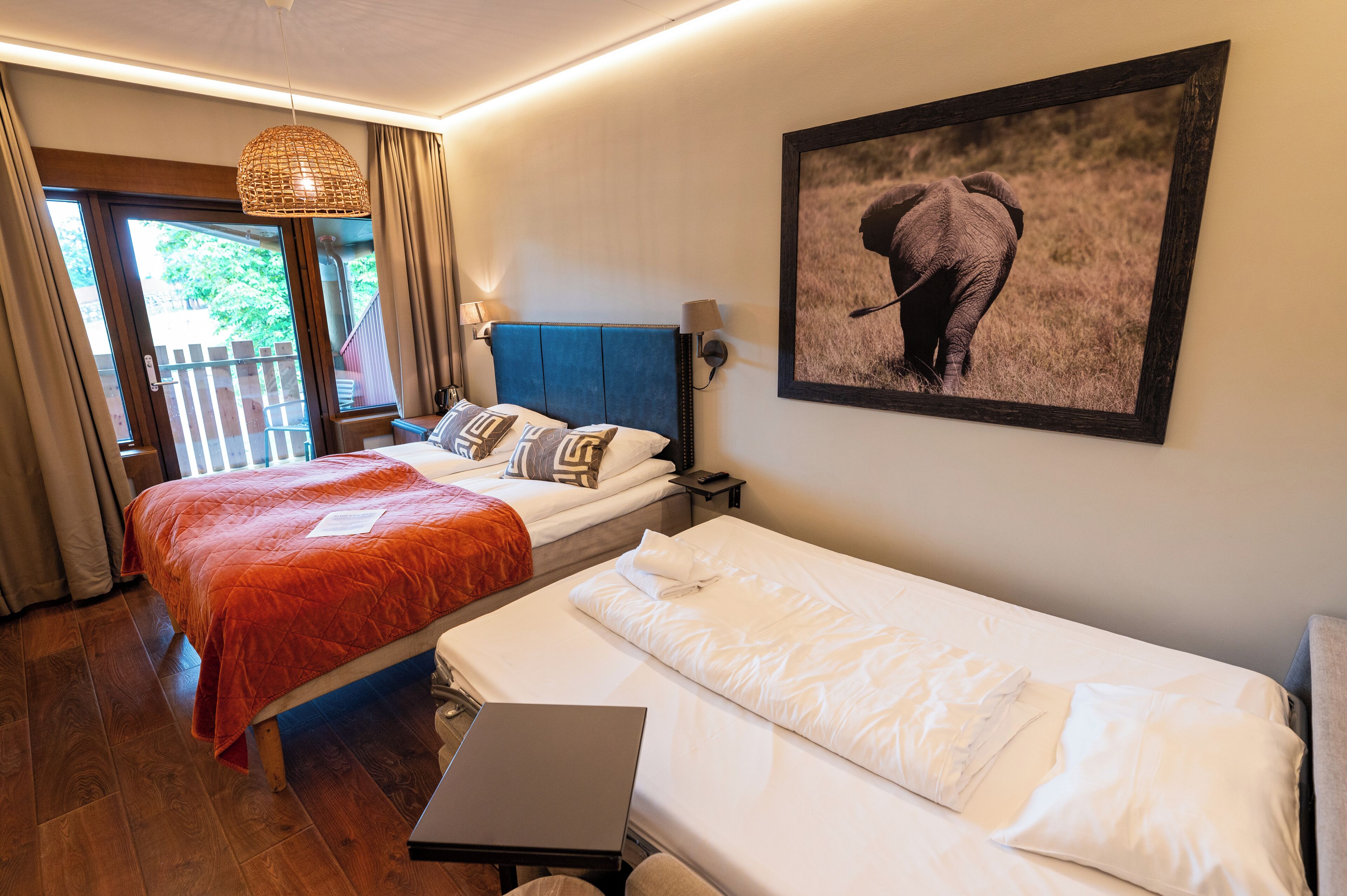 Cubrecamas, colchones con pillow-top y cortinas blackout 