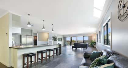 250 David Low Way, Peregian Beach