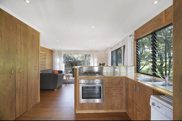 House (3 Bedrooms) | Private kitchen