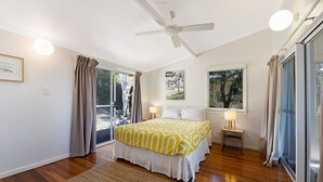 House (3 Bedrooms) - 3 Shearwater St, Peregian Beach, Noosa Area (Peregian Beach)