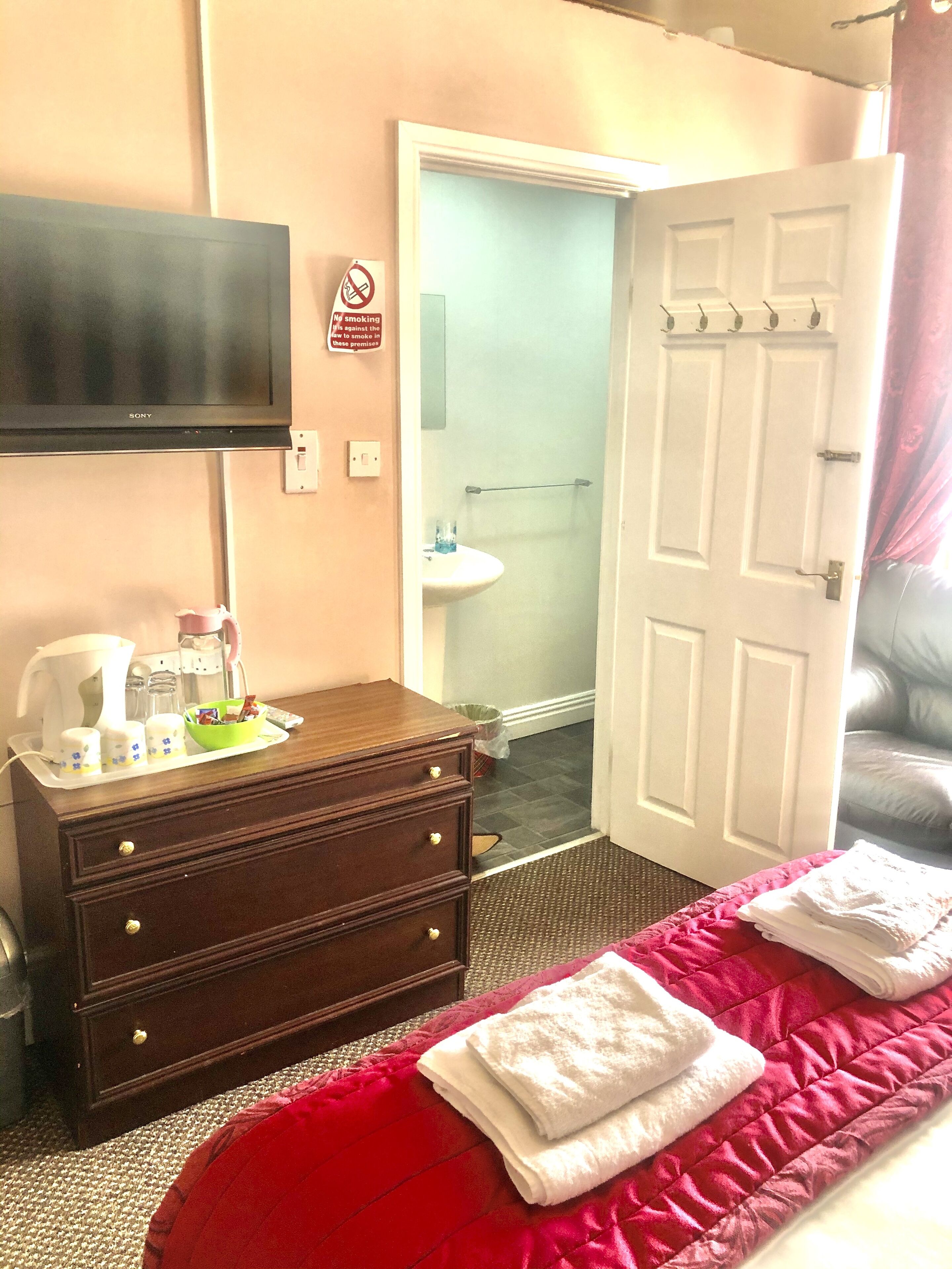 Photo - Dalry Guesthouse