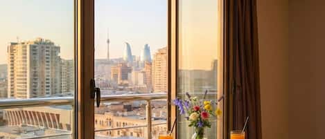 Zimmersafe, Verdunkelungsvorhänge, schallisolierte Zimmer