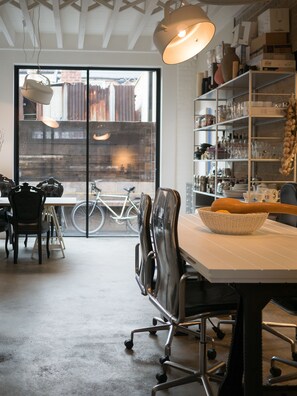 Studio | Living area | Flat-screen TV - Incredible Designer Warehouse Close to Trendy Shoreditch (London)
