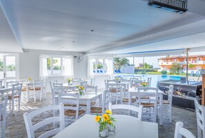 Breakfast area - Frida Apartments by Checkin (Corfu)