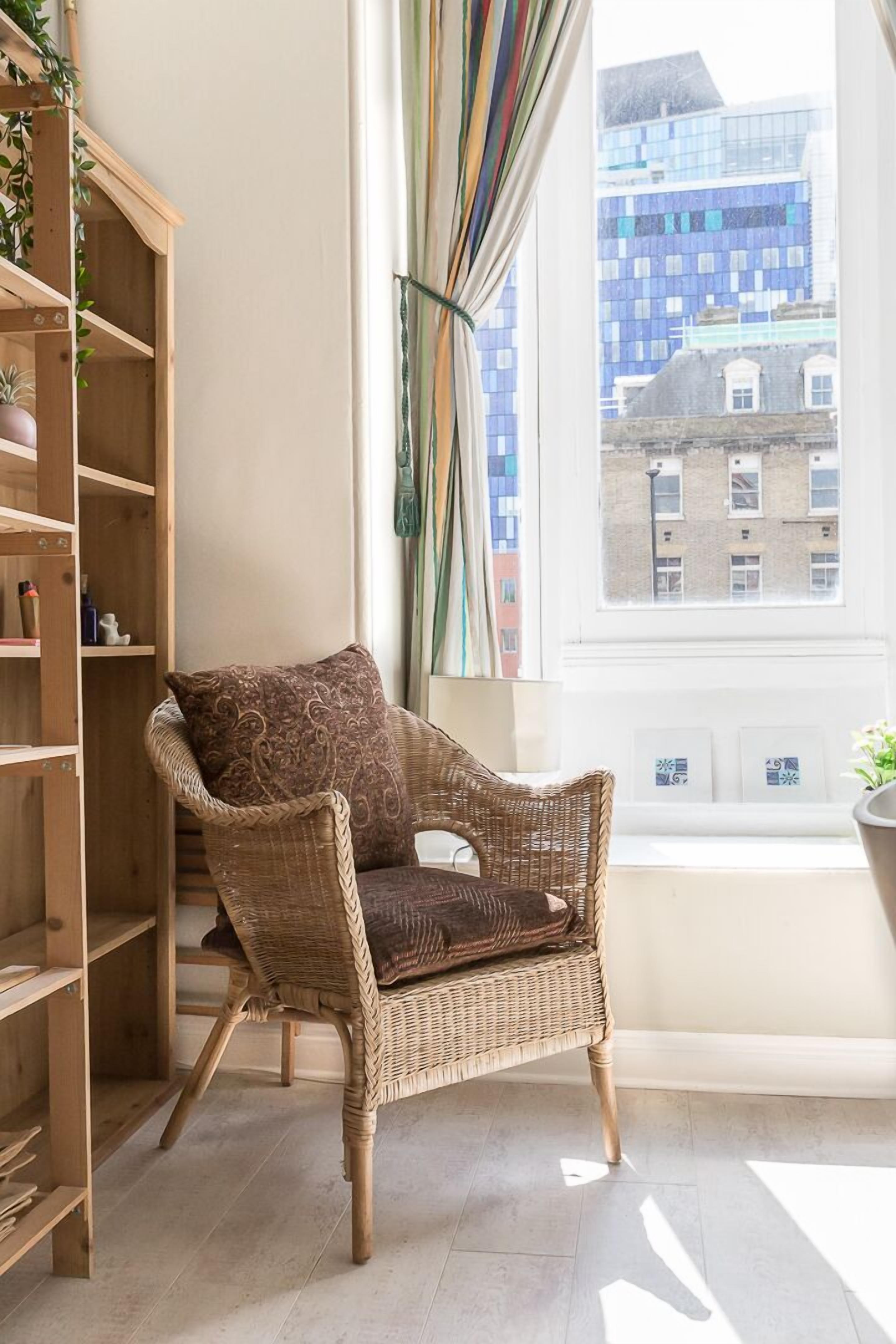 Apartment, 2 Bedrooms, Non Smoking | Living area