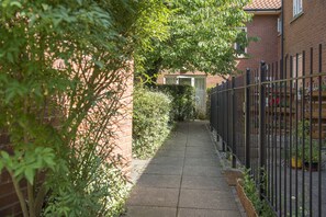 Exterior detail - Monkbridge Court (York)