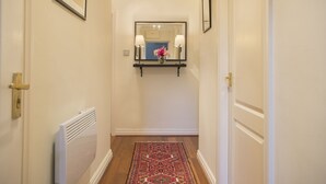 Hallway - Monkbridge Court (York)