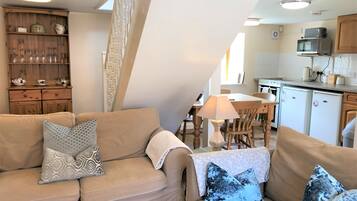 Cottage, 2 Bedrooms (Stable Cottage) | Living room | Flat-screen TV