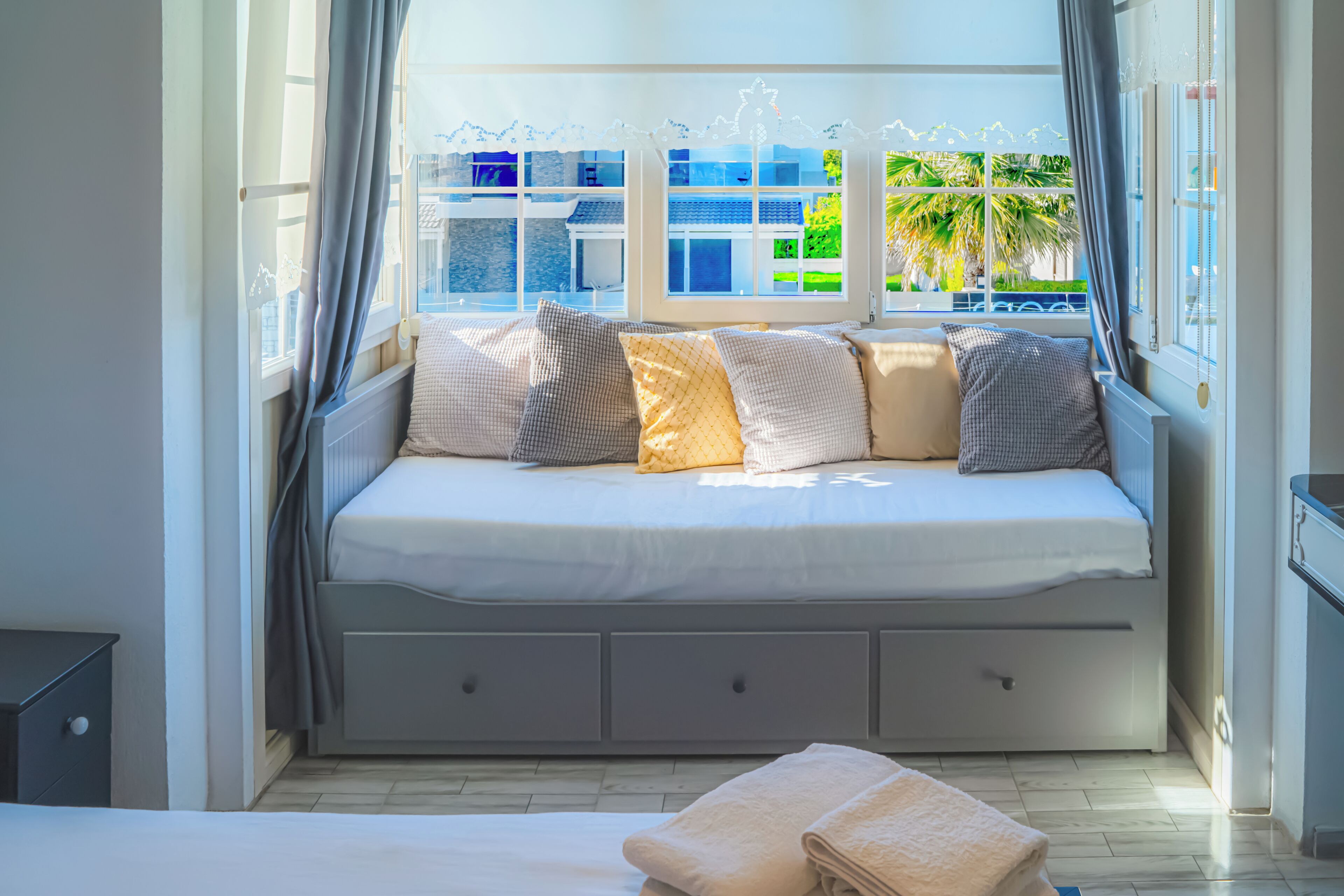 Vierbettzimmer | Hochwertige Bettwaren, Verdunkelungsvorhänge, schallisolierte Zimmer