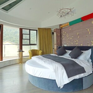 Chambre romantique double, non-fumeur | Rideaux d’obscurcissement, accès au Wi-Fi (inclus)