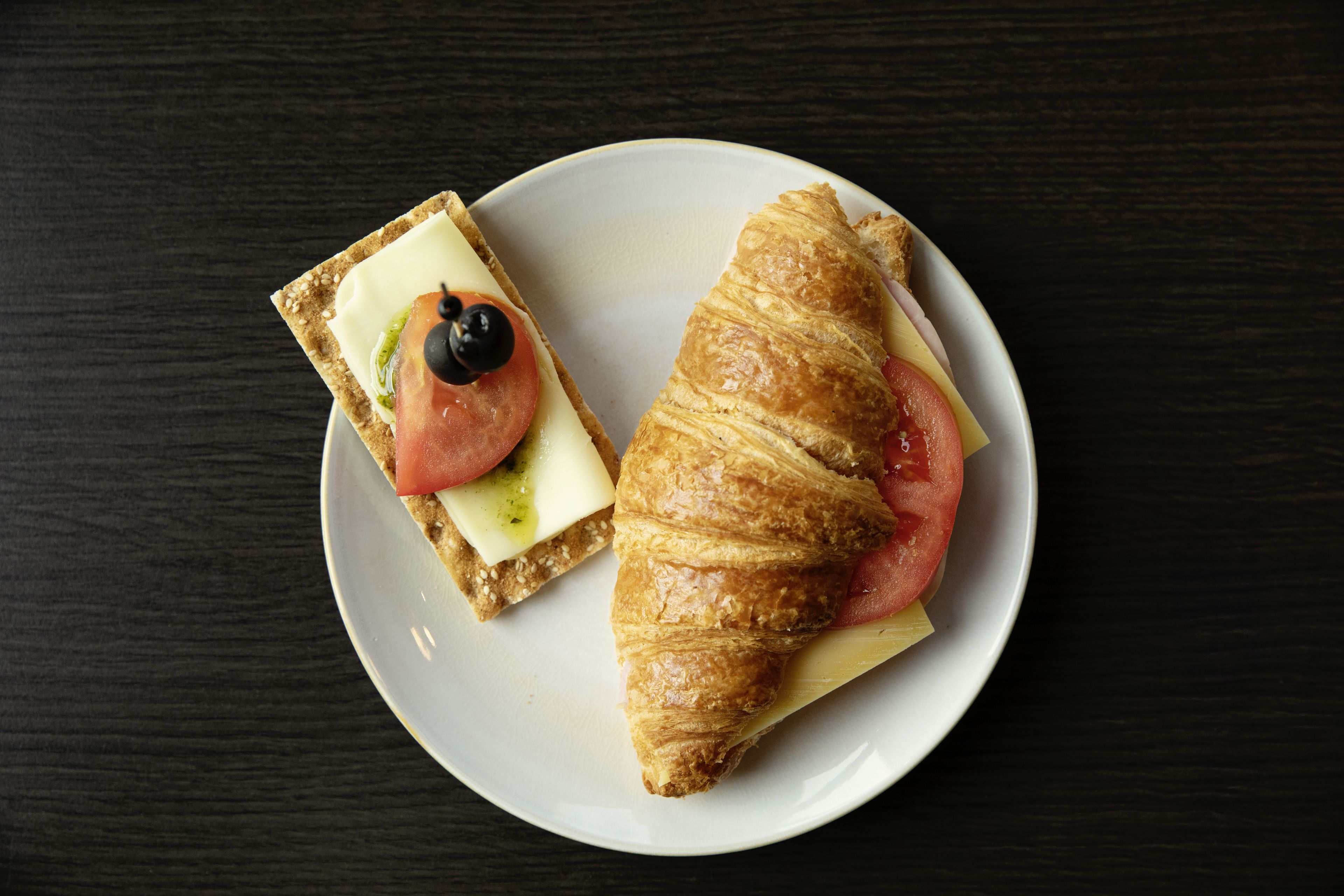 daily buffet breakfast (eur 15 per person)