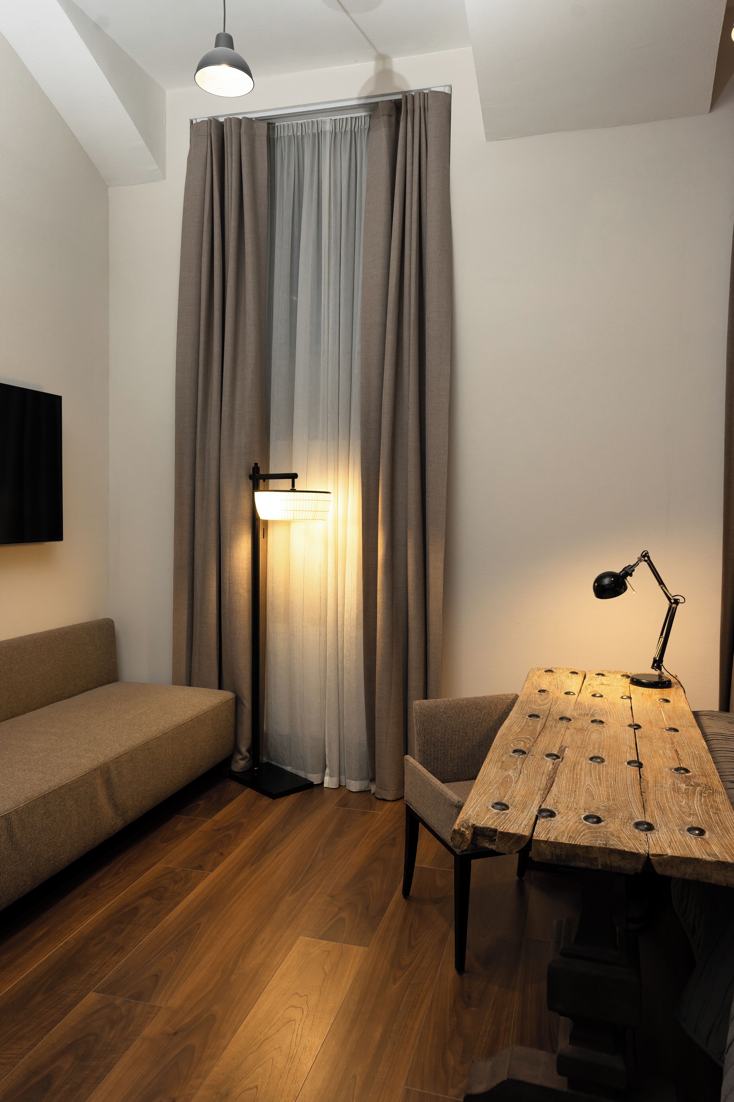 superior double room, kitchen (basement) | in-room safe, desk, free wifi, bed sheets