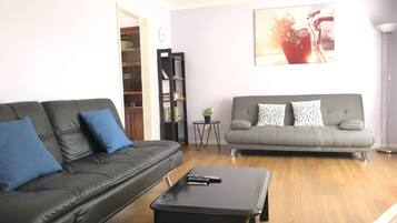 Nhà cơ bản, 3 phòng ngủ | Nội thất lối vào