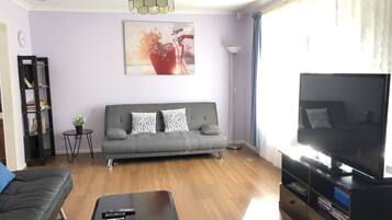 Basic House, 3 Bedrooms | Living area | 55-inch flat-screen TV with digital channels, Smart TV, Netflix