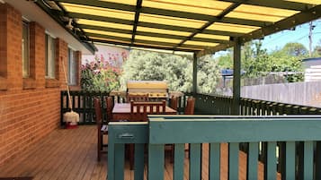 Nhà cơ bản, 3 phòng ngủ | Hiên