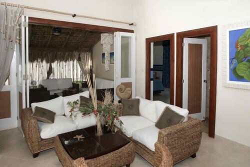 Villas Sarah, 7 minutes walking to the beach of Playa Bonita