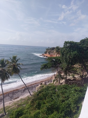 Private beach, beach towels