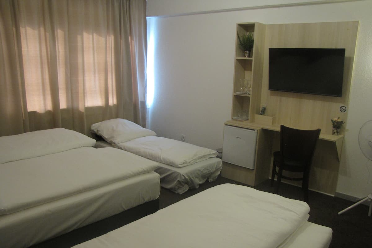 Desk, free cribs/infant beds, free WiFi, bed sheets