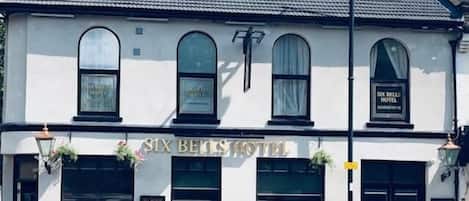 Facciata della struttura