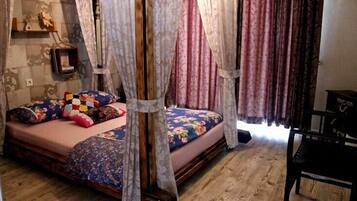 Standard Double Room, Balcony | Rollaway beds, free WiFi