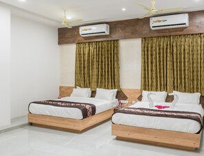 Premium Room | Desk, soundproofing - Meridian Hotel & Banquet (Surat)