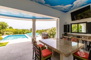 Villa | In-room dining - Beautiful Casa Hermosa! (Isla Mujeres)