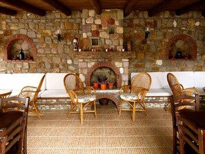 Breakfast area - Ege Otel Bozcaada (Bozcaada)