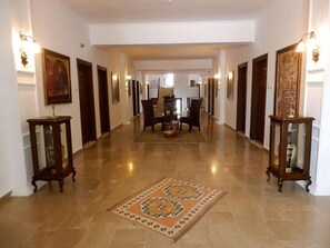 Hallway - Ege Otel Bozcaada (Bozcaada)