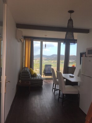 Interior - Unique Ocean View Cottage with Eco-Friendly Feautres. (Culebra)