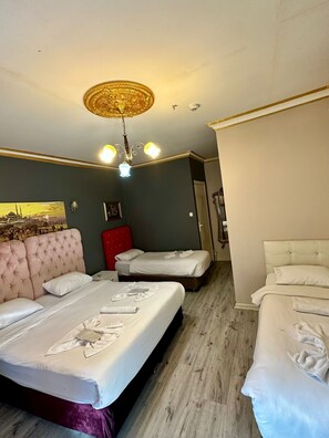 エジプト綿のシーツ、高級寝具、羽毛の掛け布団、ピロートップベッド