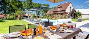 L'Orée du Bois Bourgogne - Adults Only