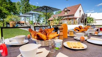 Petit déjeuner continental compris tous les jours